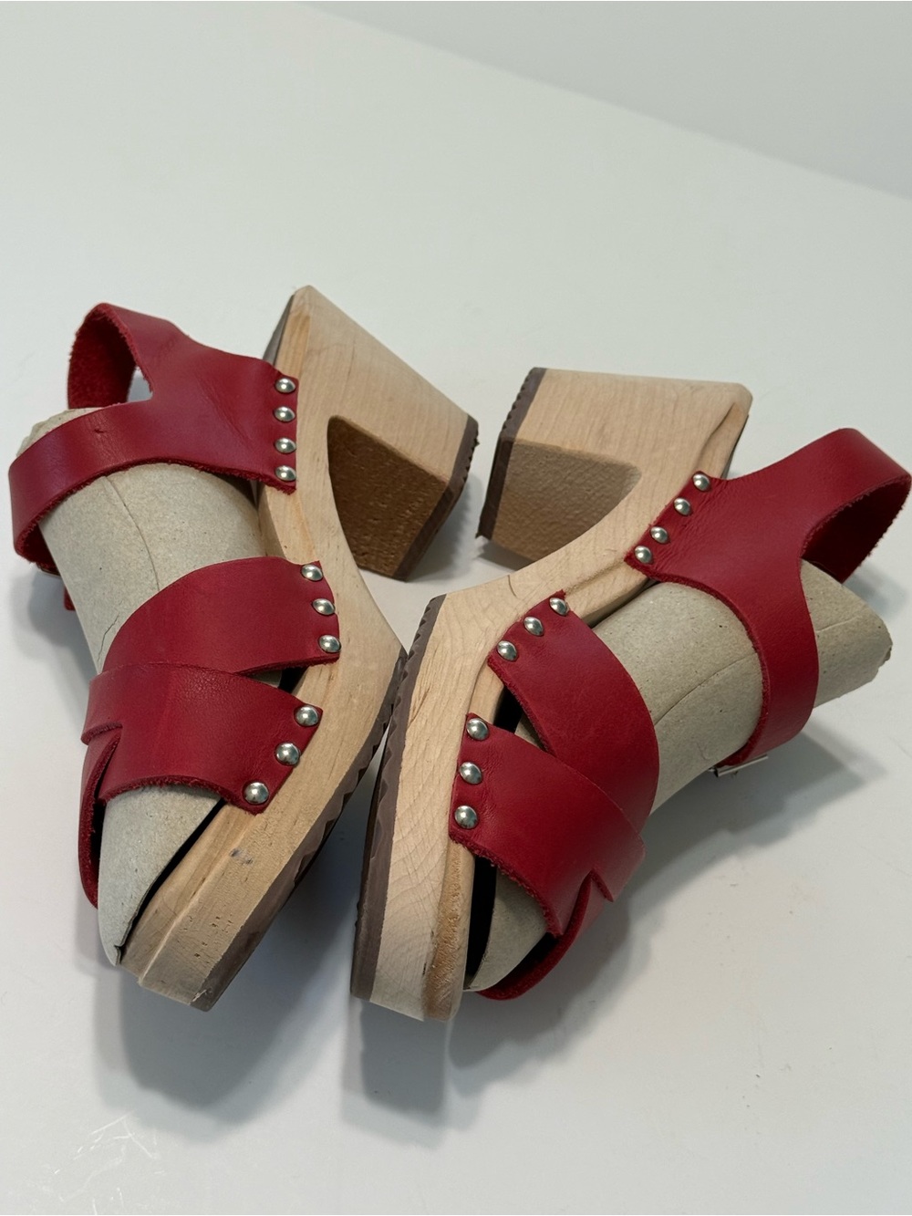 Mia Gertrude Red Leather Swedish Wooden Clog Sandals Open Toe Ankle Strap Sz 39 - Picture 5 of 16